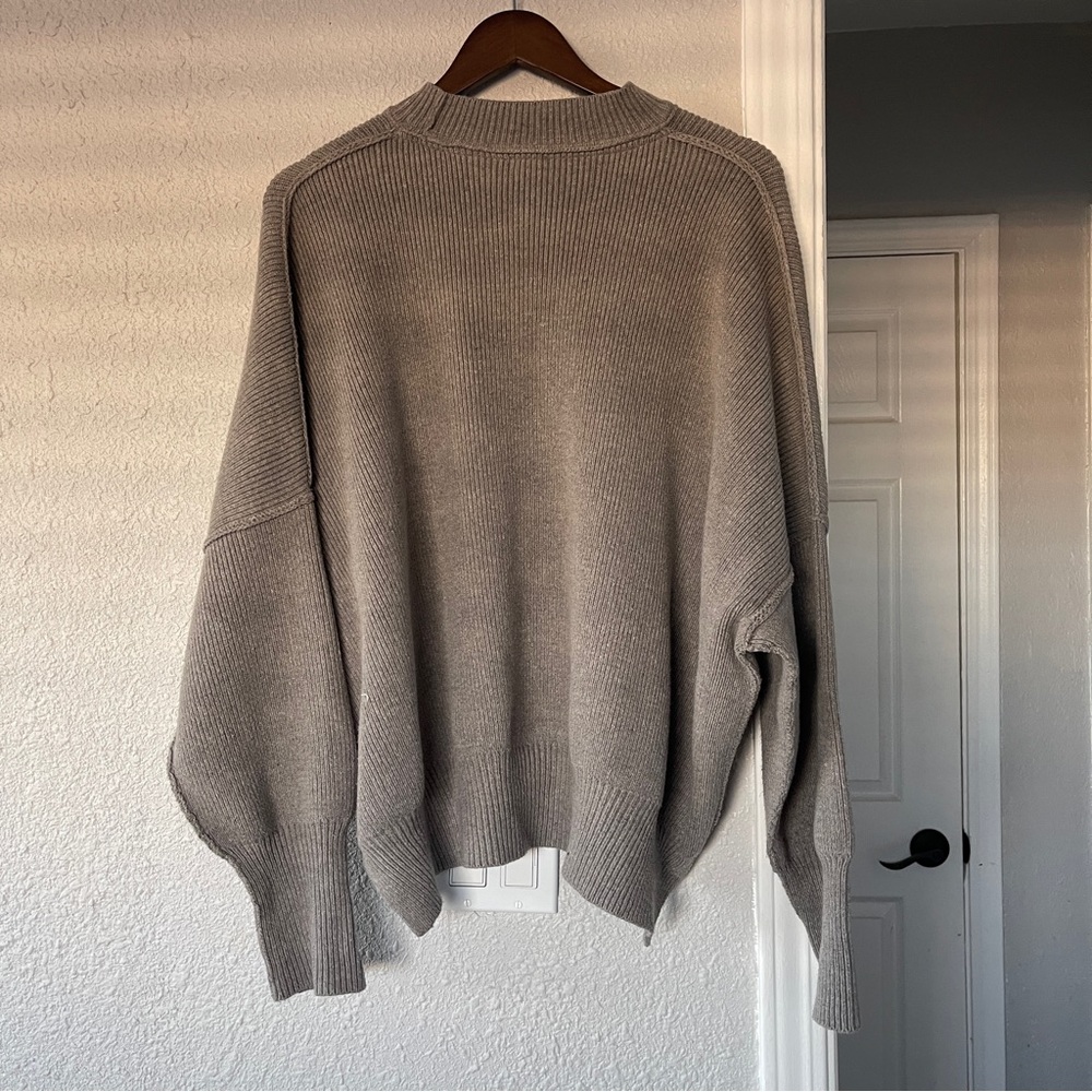 Free People Women’s Gray Women's Crew Neck Sweater XS - Picture 8 of 16